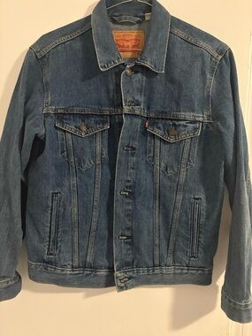 Levi's Vintage-Style Blue Trucker Denim Jacket